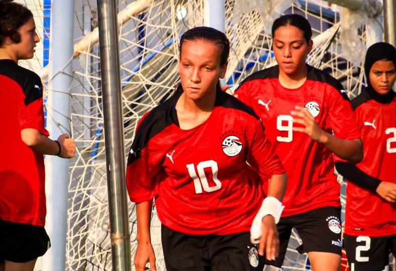 لاعبات منتخب مصر تُجري للفحص الطبي قبل المشاركة في بطولة باريس لاعبات منتخب مصر تُجري للفحص الطبي قبل المشاركة في بطولة باريس