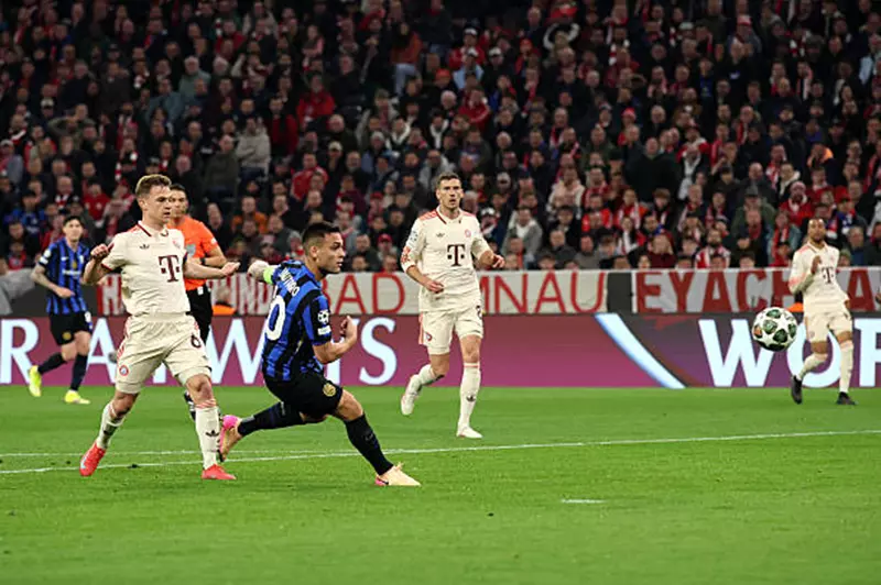 عقاب مارتينيز.. إنتر يتقدم أمام برشلونة في دوري أبطال أوروبا (فيديو)