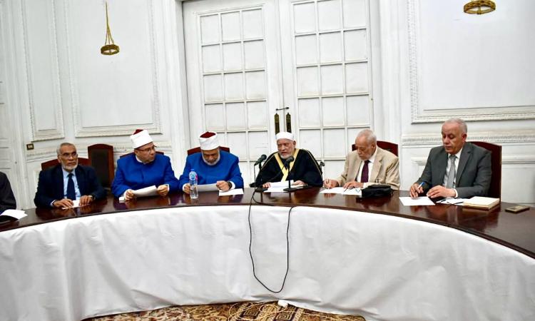 لجنة السيرة والسنة بالمجلس الأعلى للشئون الإسلامية تبحث المشروعات الحديثية لجنة السيرة والسنة بالمجلس الأعلى للشئون الإسلامية تبحث المشروعات الحديثية