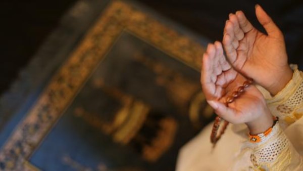 لماذا نستغفر بعد الصلاة؟.. دار الإفتاء توضح السبب لماذا نستغفر بعد الصلاة؟.. دار الإفتاء توضح السبب