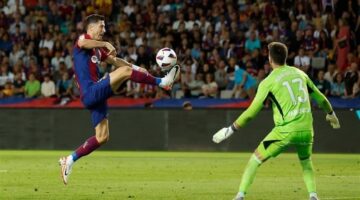 ليفاندوفسكي على بعد هدف واحد فقط من دخول نادي المئة مع برشلونة