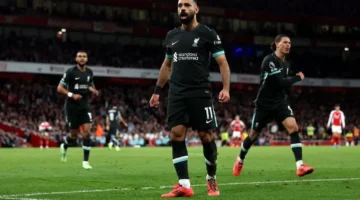 ليفربول يتمسك بضم خليفة محمد صلاح رغم تجديد عقده