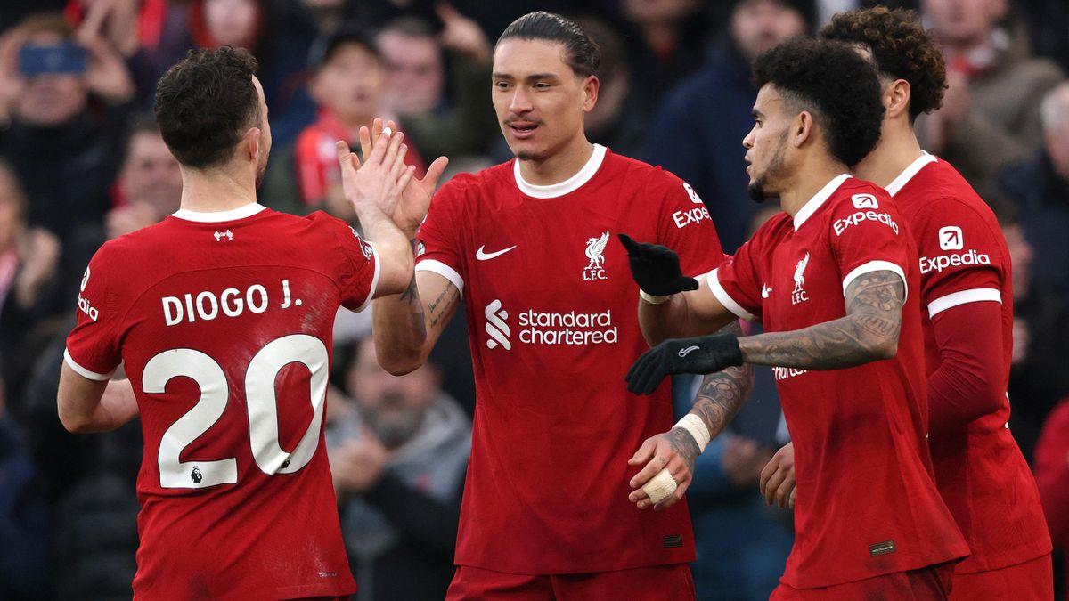 ليفربول يخبر لاعبه بعدم استمراره الموسم المقبل.. وأتلتيكو مدريد يستهدف ضمه ليفربول يخبر لاعبه بعدم استمراره الموسم المقبل.. وأتلتيكو مدريد يستهدف ضمه