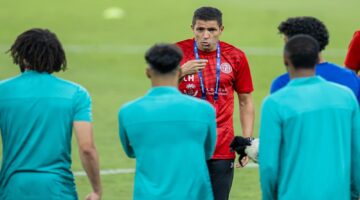 مؤتمر الحسين عموتة بعد مباراة الجزيرة ضد الشارقة في الدوري الإماراتي 2024-2025