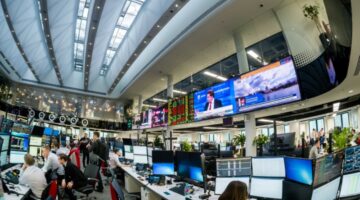 مؤشر بورصة موسكو ينهي تعاملاته بتراجع قدره 0.54%