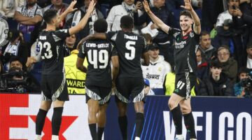 ما الفرق المتأهلة للدور نصف النهائي في دوري أبطال أوروبا 2024-2025