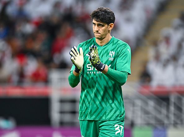 ماذا يفعل الهلال في غياب بونو؟ ماذا يفعل الهلال في غياب بونو؟