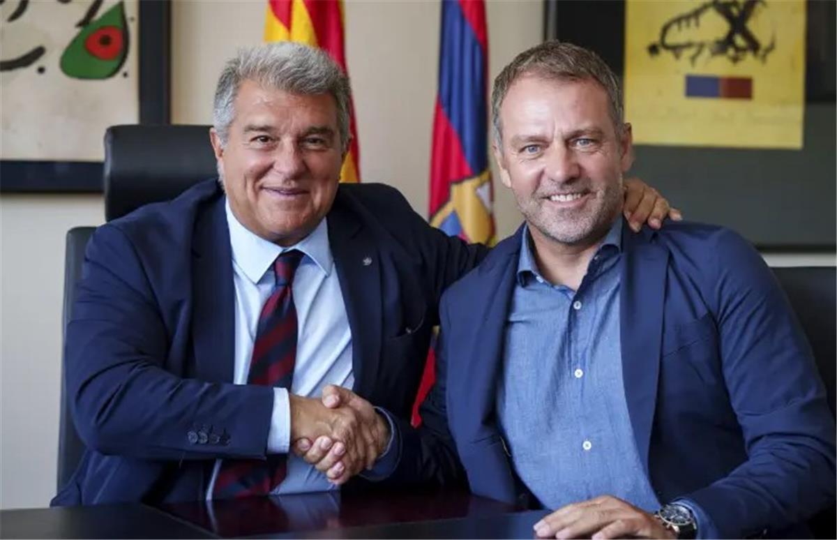 ماركا: بقيود محسوبة.. برشلونة يتوصل إلى اتفاق لتمديد عقد فليك ماركا: بقيود محسوبة.. برشلونة يتوصل إلى اتفاق لتمديد عقد فليك