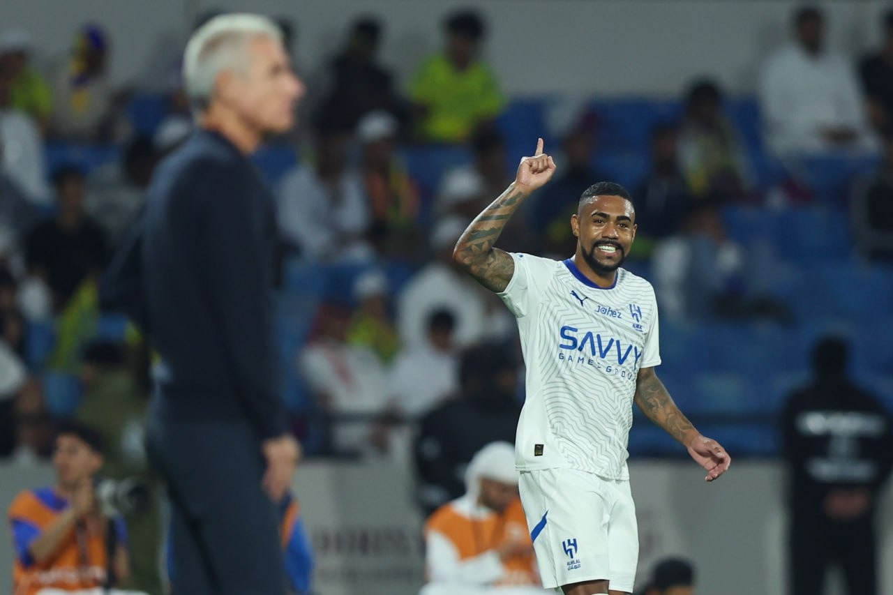 مالكوم يصدم جيسوس بشأن مركزه مع الهلال مالكوم يصدم جيسوس بشأن مركزه مع الهلال