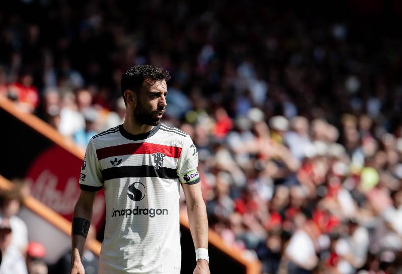 مانشستر يونايتد يخطف تعادلا قاتلا مع بورنموث في الدوري الإنجليزي مانشستر يونايتد يخطف تعادلا قاتلا مع بورنموث في الدوري الإنجليزي