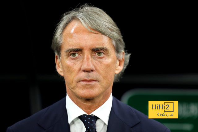 مانشيني يرد على إهانات علي البليهي مانشيني يرد على إهانات علي البليهي