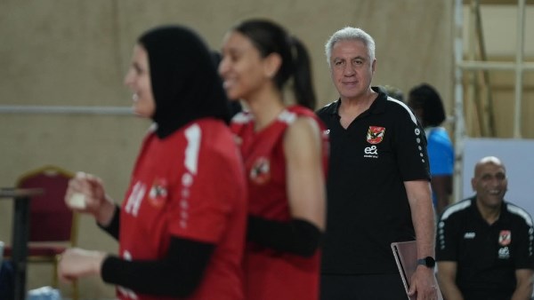 محاضرة بالفيديو لـ«سيدات طائرة الأهلي» استعدادًا لنهائي بطولة أفريقيا محاضرة بالفيديو لـ«سيدات طائرة الأهلي» استعدادًا لنهائي بطولة أفريقيا
