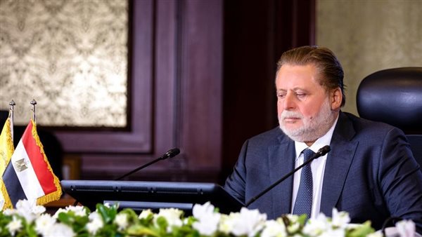 محافظ البنك المركزي: لا يمكن تثبيت سعر صرف الجنيه حاليا محافظ البنك المركزي: لا يمكن تثبيت سعر صرف الجنيه حاليا