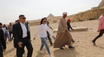 محافظ الجيزة يتابع التشغيل التجريبي لمشروع تطوير الخدمات بالمنطقة الأثرية للأهرامات