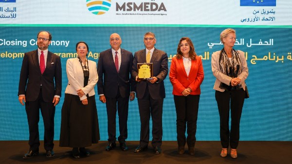 محافظ الجيزة يشارك في الحفل الختامي لجهاز تنمية المشروعات لاتفاقية برنامج التنمية المجتمعية مع الاتحاد الأوروبي محافظ الجيزة يشارك في الحفل الختامي لجهاز تنمية المشروعات لاتفاقية برنامج التنمية المجتمعية مع الاتحاد الأوروبي