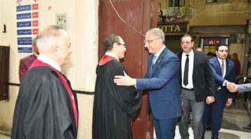 محافظ الفيوم يزور الكنائس لتقديم التهنئة للإخوة الأقباط بعيد القيامة المجيد