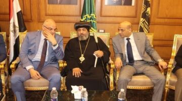 محافظ القليوبية يهنئ الإخوة الأقباط بعيد القيامة المجيد