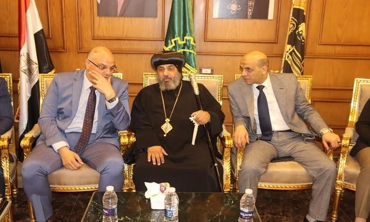 محافظ القليوبية يهنئ الإخوة الأقباط بعيد القيامة المجيد