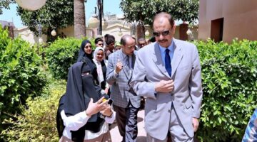 محافظ سوهاج يختتم فعاليات توزيع 100 جهاز عروس على الفتيات الأولى بالرعاية
