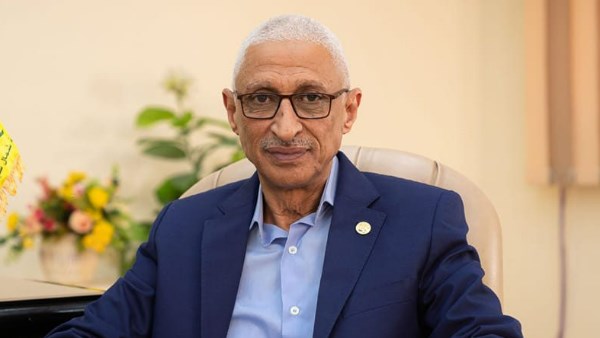 محافظ شمال سيناء: ماكرون كان مهتما بالتفاصيل التي حكاها المصابون الفلسطينيون بمستشفى العريش محافظ شمال سيناء: ماكرون كان مهتما بالتفاصيل التي حكاها المصابون الفلسطينيون بمستشفى العريش