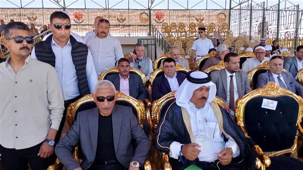 محافظ شمال سيناء يطلق إشارة البدء لسباق الهجن بالعريش بمشاركة 313 جملا محافظ شمال سيناء يطلق إشارة البدء لسباق الهجن بالعريش بمشاركة 313 جملا