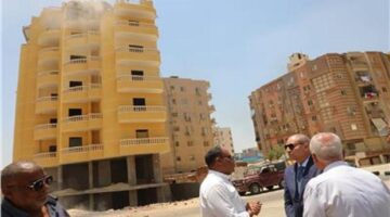 محافظة القاهرة تواصل إزالة الأدوار العليا المخالفة بالمقطم