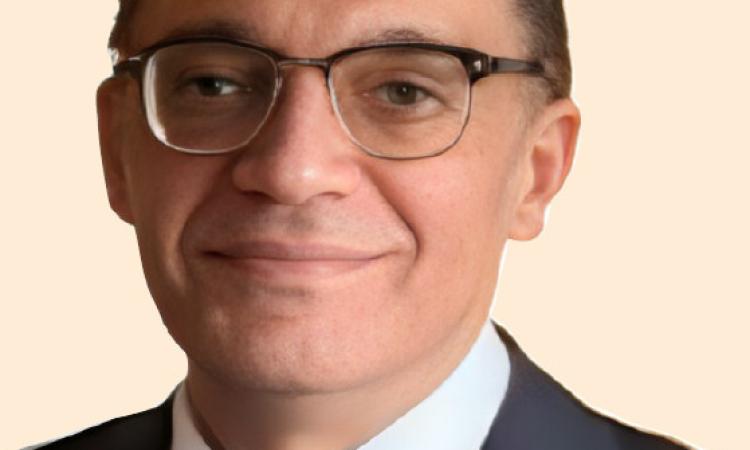 محمد أبوسعد: شاشة «الإسكندرية» نافذة للثقافات المختلفة محمد أبوسعد: شاشة «الإسكندرية» نافذة للثقافات المختلفة
