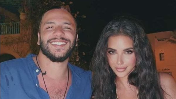 محمد السباعي يعتذر: لم أقصد الإساءة لأي صحفي أو مصور.. ولكن انفعالي كان تعبيرًا عن غضب شديد وواجب احترام قدسية الميت محمد السباعي يعتذر: لم أقصد الإساءة لأي صحفي أو مصور.. ولكن انفعالي كان تعبيرًا عن غضب شديد وواجب احترام قدسية الميت