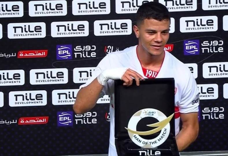 محمد شحاتة يحصد جائزة أفضل لاعب بمباراة الزمالك وحرس الحدود محمد شحاتة يحصد جائزة أفضل لاعب بمباراة الزمالك وحرس الحدود