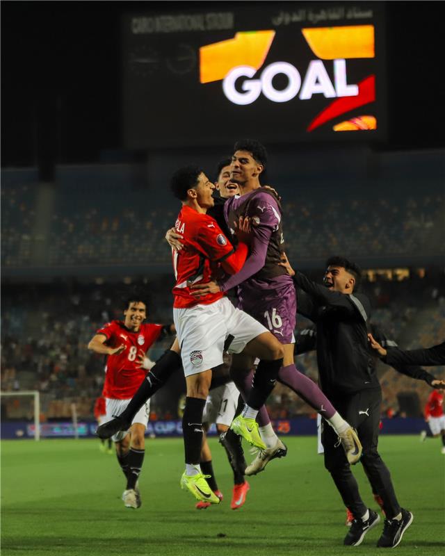 محمد عبد الله يقود منتخب مصر لفوز صعب على جنوب إفريقيا في افتتاح مشوار أمم إفريقيا للشباب محمد عبد الله يقود منتخب مصر لفوز صعب على جنوب إفريقيا في افتتاح مشوار أمم إفريقيا للشباب