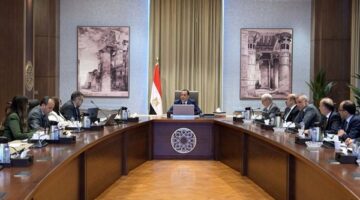مدبولى يلتقى أعضاء اللجنة الاستشارية للاقتصاد لبحث  مقترحات التعامل مع التحديات