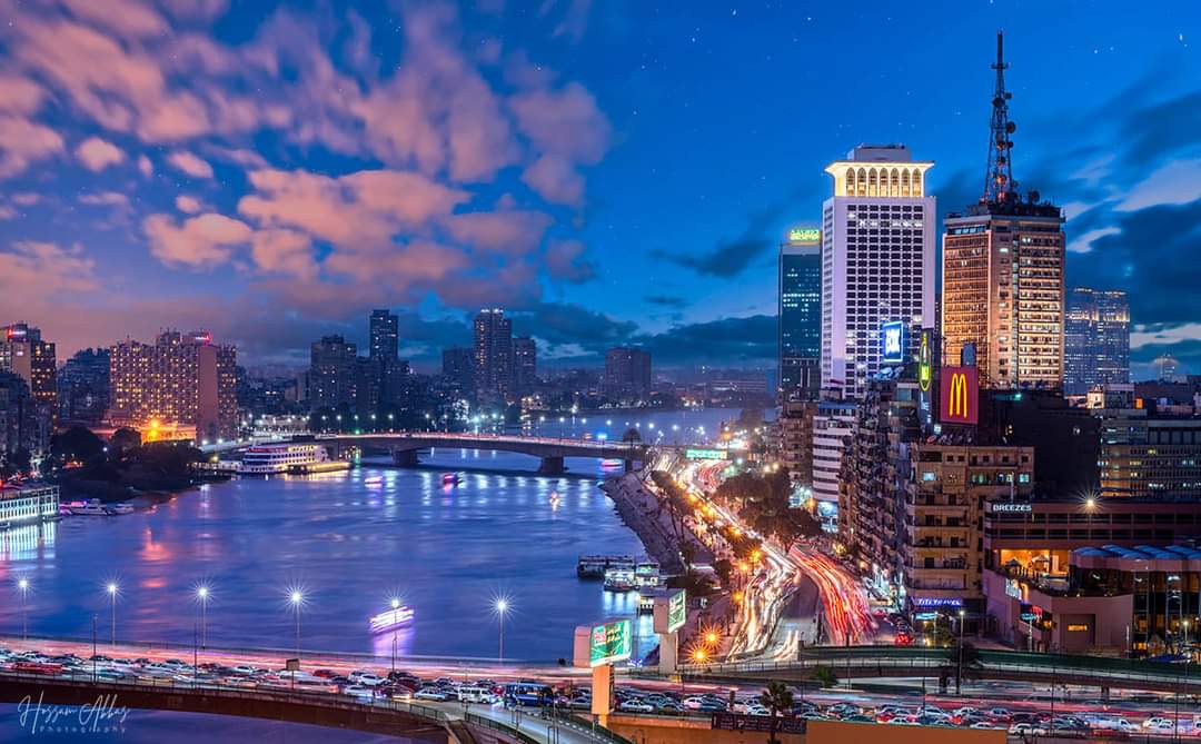 مدبولي: إقبال كبير من المستثمرين المحليين والأجانب على الاستثمار في مصر مدبولي: إقبال كبير من المستثمرين المحليين والأجانب على الاستثمار في مصر