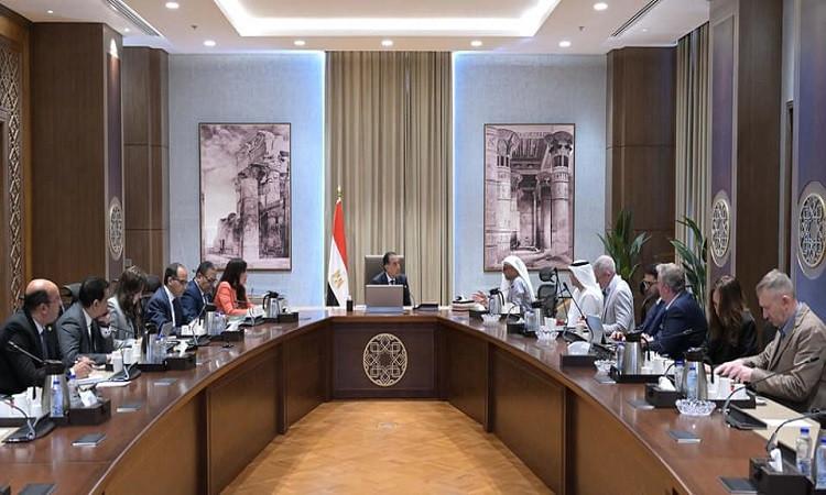 مدبولي: مشروع "رأس الحكمة" يعكس مدى عمق العلاقات بين مصر والإمارات مدبولي: مشروع "رأس الحكمة" يعكس مدى عمق العلاقات بين مصر والإمارات