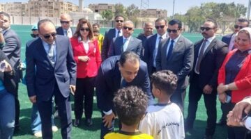 مدبولي يتفقد معسكر القرش الدولي المطور للشباب في الإسماعيلية