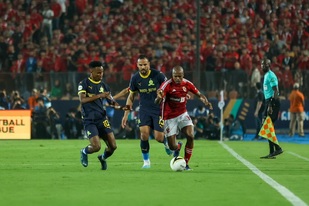 مدرب صن داونز عن صدامه مع الأهلي: مباراة متكافئة مدرب صن داونز عن صدامه مع الأهلي: مباراة متكافئة