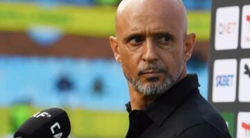 مدرب صن داونز يوضح تصريحاته المثيرة قبل مواجهة الأهلي في الإياب