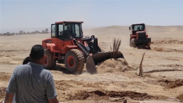 مدينة أرمنت تشن حملة لإزالة التعديات على الأراضي الزراعية بالأقصر مدينة أرمنت تشن حملة لإزالة التعديات على الأراضي الزراعية بالأقصر