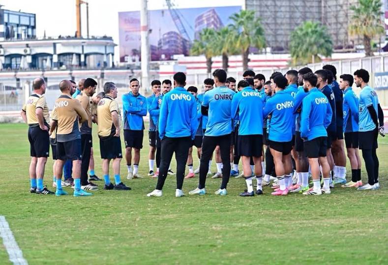 مران الزمالك.. تدريبات استشفائية للأساسيين.. وتقسيمة فنية للبدلاء والمستبعدين مران الزمالك.. تدريبات استشفائية للأساسيين.. وتقسيمة فنية للبدلاء والمستبعدين