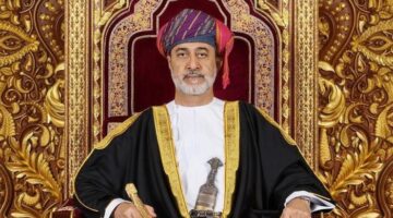 مرسومان سلطانيان بإصدار قانون المعاملات الإلكترونية وترخيص شركة تقنيات الاتصالات الفضائية