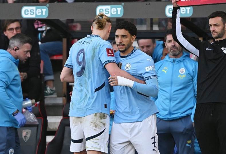 مرموش يقود تشكيل مانشستر سيتي لمواجهة أستون فيلا في الدوري الإنجليزي