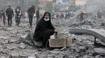 مسؤولة أوروبية: الطعام يتعفن على أبواب غزة جراء منع الاحتلال دخولها