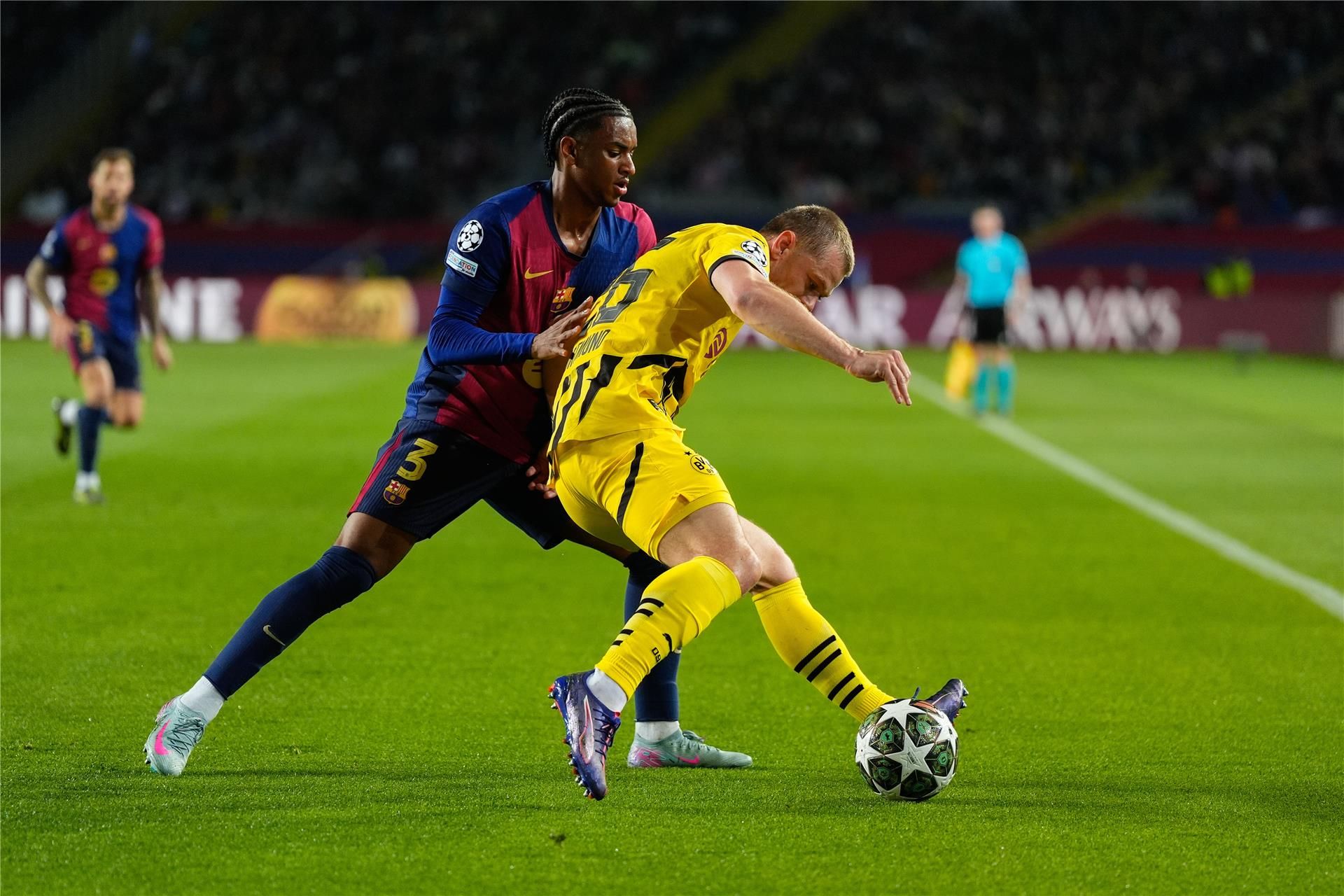 مشجعو دورتموند يفسدون نوم برشلونة مشجعو دورتموند يفسدون نوم برشلونة