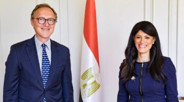 مصر تبحث تعزيز التعاون مع لاتفيا في مجالات الطاقة المتجددة والتكنولوجيا والسياحة