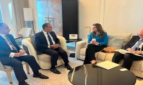 مصر تتمسك برفض تهجير الفلسطينيين ضمن أي خطة مستقبلية تتعلق بالقطاع وتدعو لعودة العمل باتفاق غزة مصر تتمسك برفض تهجير الفلسطينيين ضمن أي خطة مستقبلية تتعلق بالقطاع وتدعو لعودة العمل باتفاق غزة