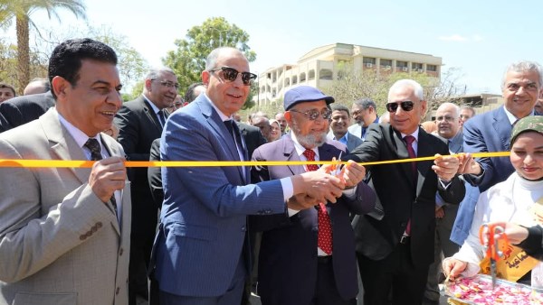 مع احتفالات أعياد الربيع | محافظ المنيا يفتتح معرض البهجة بـ كلية الزراعة مع احتفالات أعياد الربيع | محافظ المنيا يفتتح معرض البهجة بـ كلية الزراعة