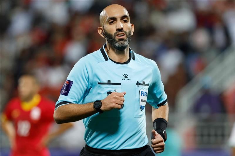 مع ذكرى حزينة.. صافرة كويتية تضبط موقعة الهلال الآسيوية مع ذكرى حزينة.. صافرة كويتية تضبط موقعة الهلال الآسيوية