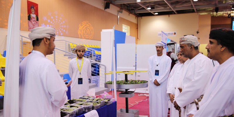 معرض تأثير الخبرة البحثية لتعزيز التعاون بين الأوساط الأكاديمية والمجتمع بمحافظة الظاهرة معرض تأثير الخبرة البحثية لتعزيز التعاون بين الأوساط الأكاديمية والمجتمع بمحافظة الظاهرة