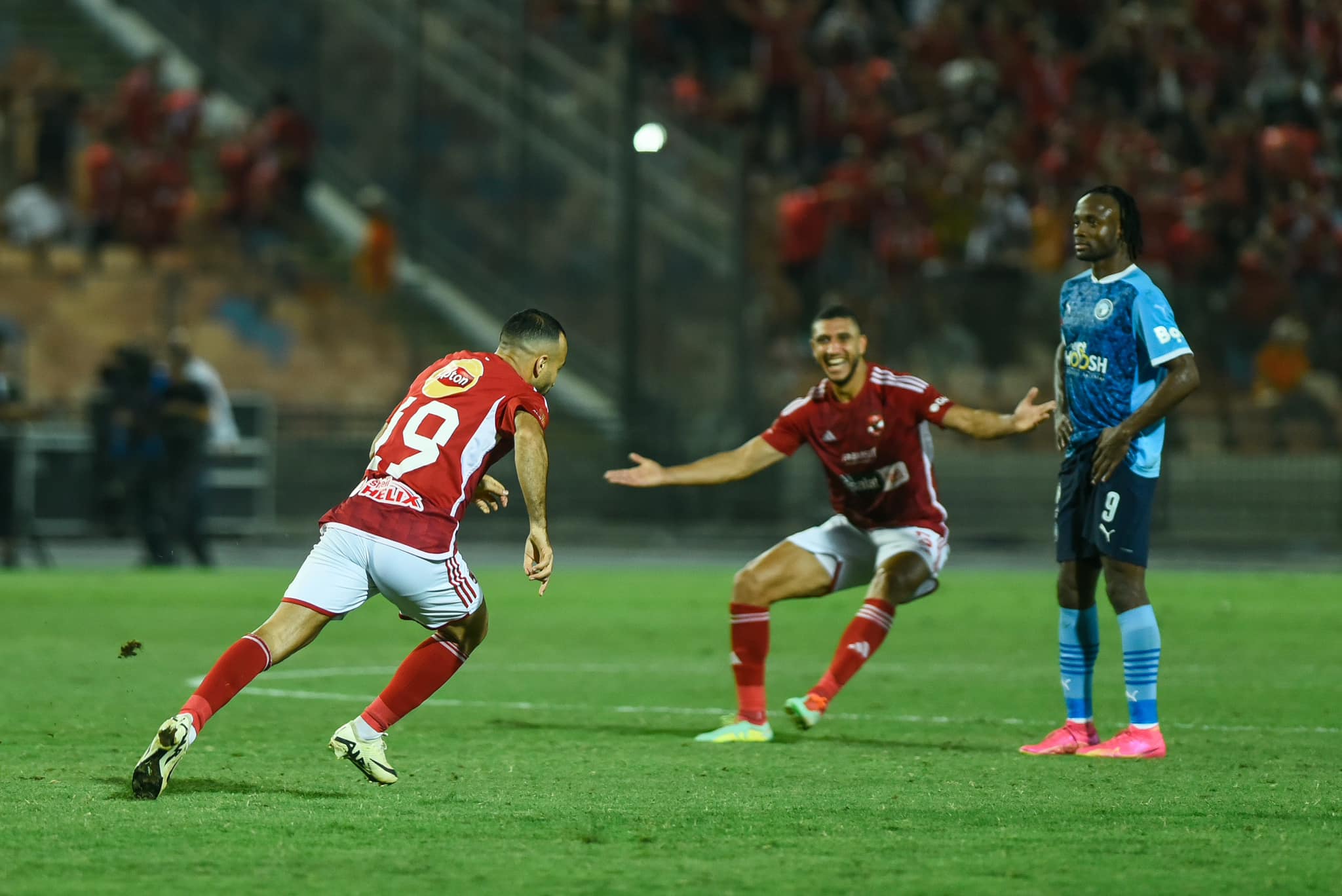 مجريات مباراة الأهلي ضد بيراميدز مباشر في الدوري المصري