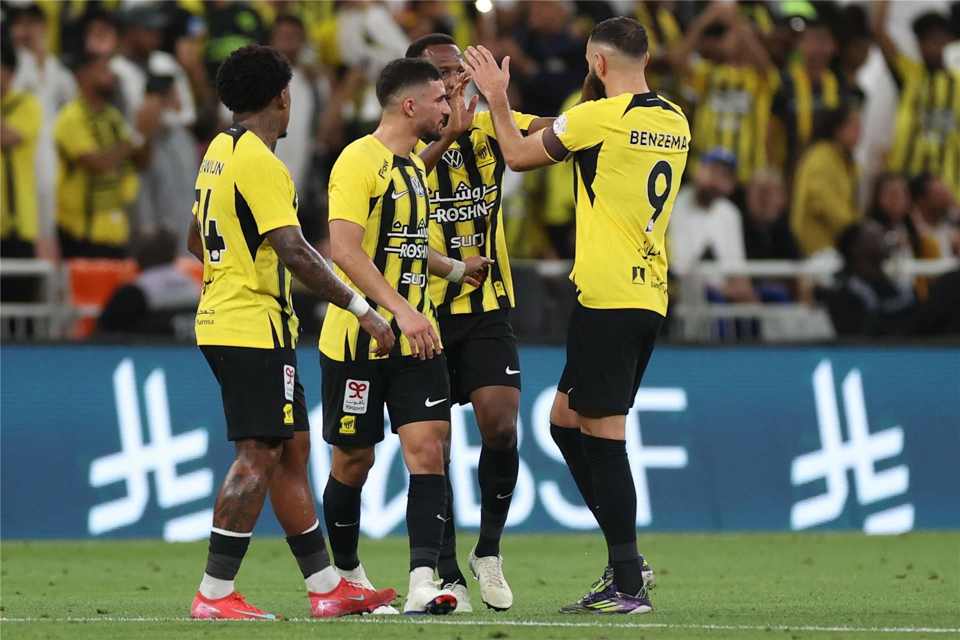 مفاجأتان في قائمة اتحاد جدة لمباراة الفتح مفاجأتان في قائمة اتحاد جدة لمباراة الفتح