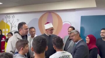 مفتي الجمهورية يتفقد مستشفى العريش العام ويطمئن على المصابين الفلسطينيين